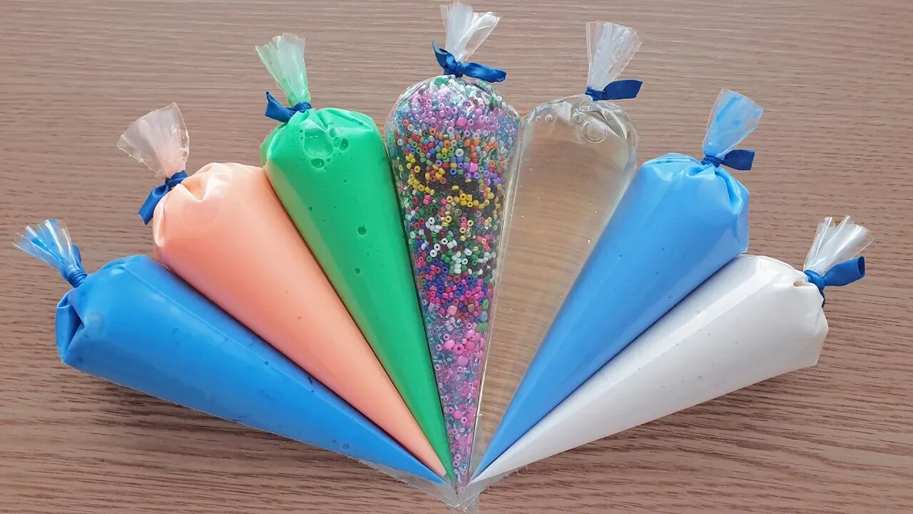 Making Crunchy Slime with Piping Bags #109