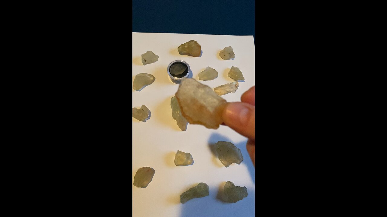 ✨Gold Tektite Libyan Desert Glass✨