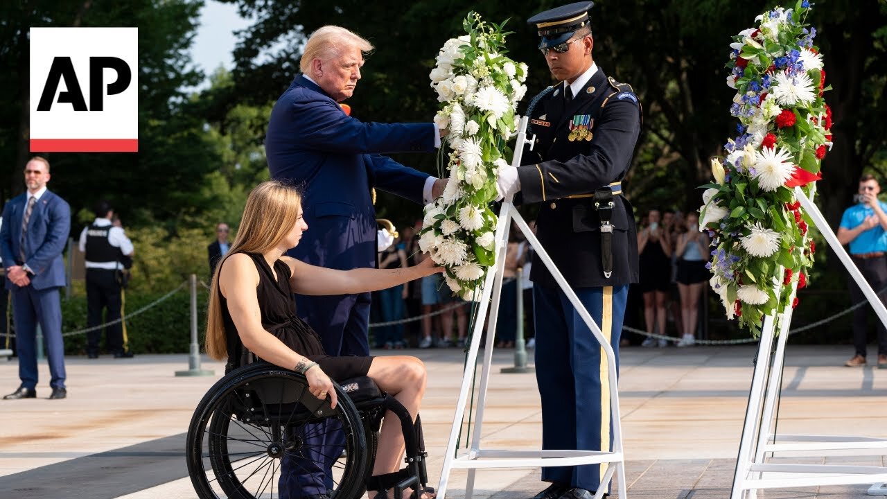 Trump visits Arlington Cemetery on 3rd anniversary of Afghanistan attack