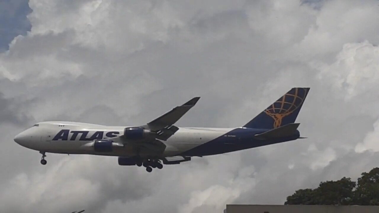 Boeing 747-400ERF N476MC na aproximação final antes de pousar em Manaus vindo de Miami 🇺🇲🇧🇷