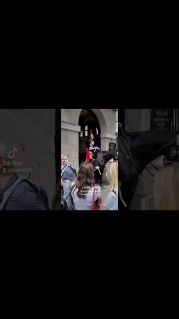 Female guard shouts get of the rein at a tourist #horseguardsparade