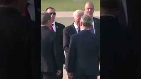 More Mask Theater As President Biden Arrives In South Korea