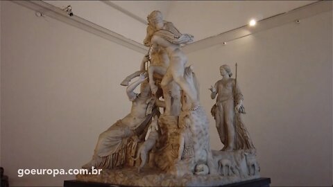 🇮🇹O TOURO FARNESE E O CASTIGO DE DIRCE - Nápoles, Itália | GoEuropa