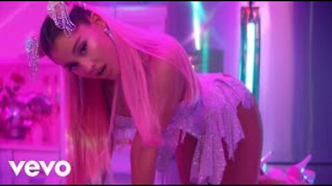 Ariana Grande - 7 rings (Official Video)