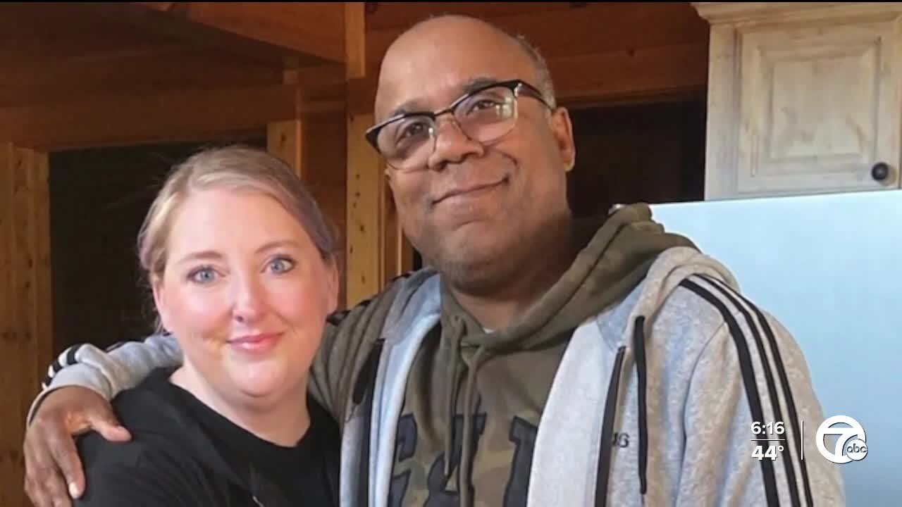 Local woman donates kidney to stranger to help brother-in-law in paired exchange