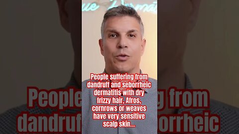 DANDRUFF WITH DRY HAIR, AFRO, CORNROWS OR WEAVES? TRY THIS HACK! #shorts #seborrheicdermatitis