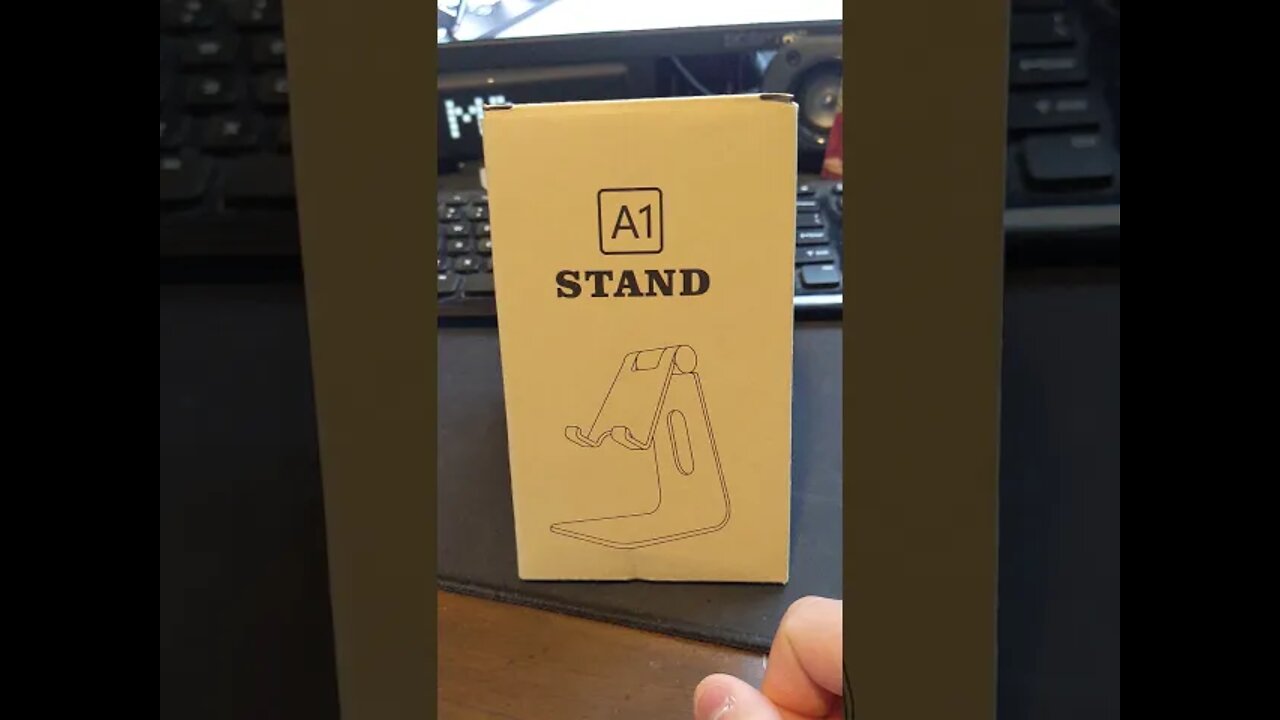 Tablet And Cellphone Stand Review: It Even Tilts!