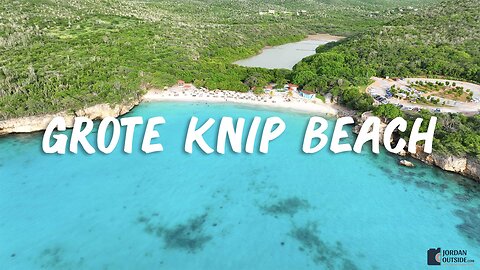 Grote Knip Beach, Curacao has amazing snorkeling and beautiful views (Playa Kenepa Grandi)