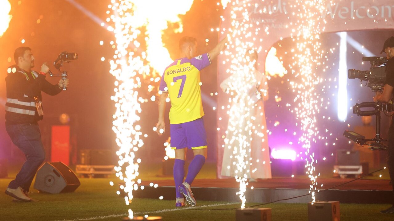 Cristiano Ronaldo Al-Nassr unveiling