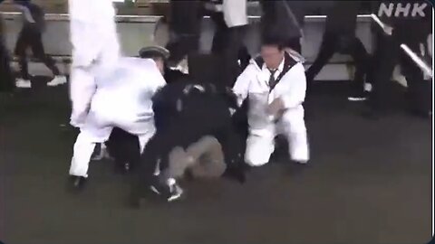 Japanese PM Kishida Evacuated After Explosion From Smoke Bomb at Speech