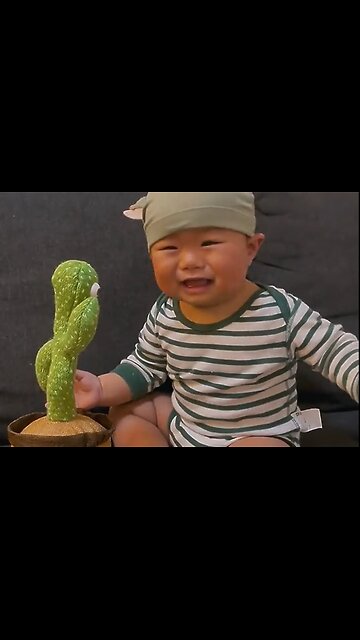 Baby with cactus toys,babyy ,funny,cute babys,viral