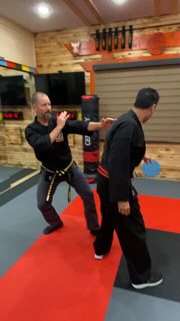 Orlando To Shin Do Center: Tessen to Ura Shuto