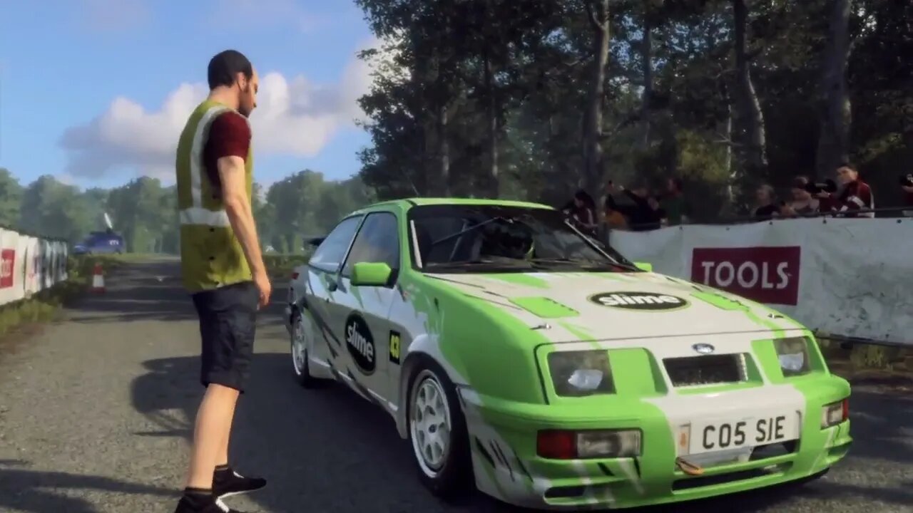 DiRT Rally 2 - Sierra Cosworth Scampers Through Kreuzungsring