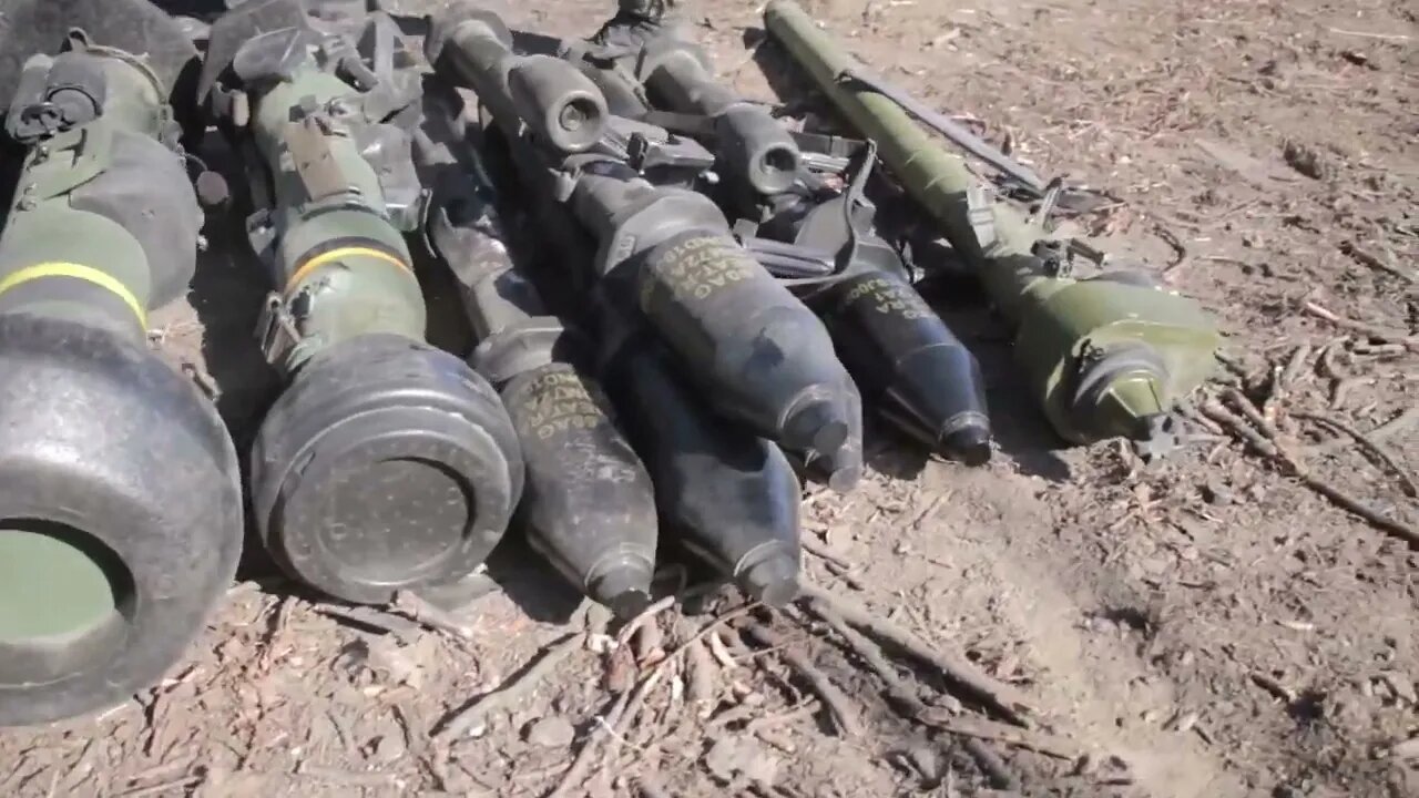 Russian Paratroopers Seized $1.5-3 Million Of Javelin Anti-Tank Missiles & Other Western Weapons