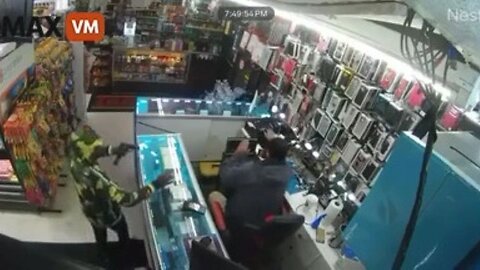 Thug Picked The Wrong Store To Rob With A Gun In New Orleans