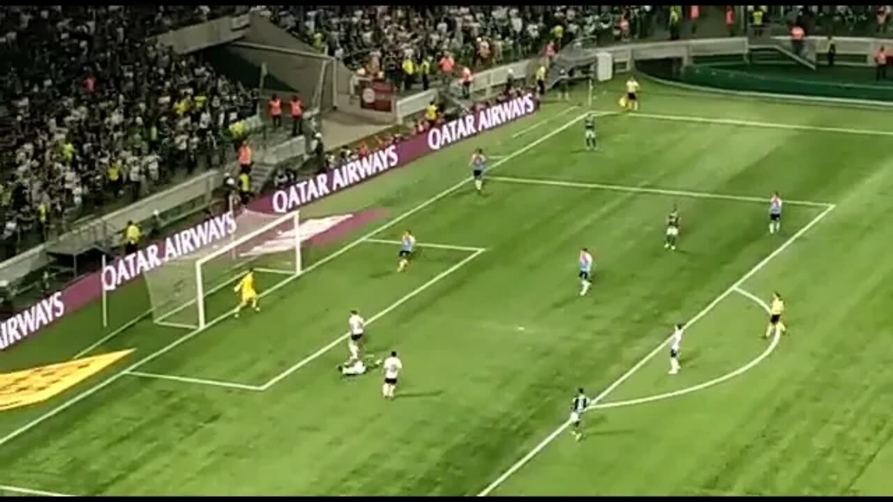 Golaço do Rony filmado da torcida