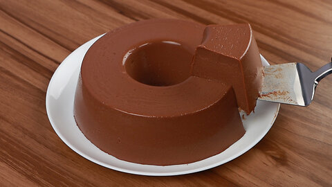 The easiest and most delicious chocolate dessert I've ever made!