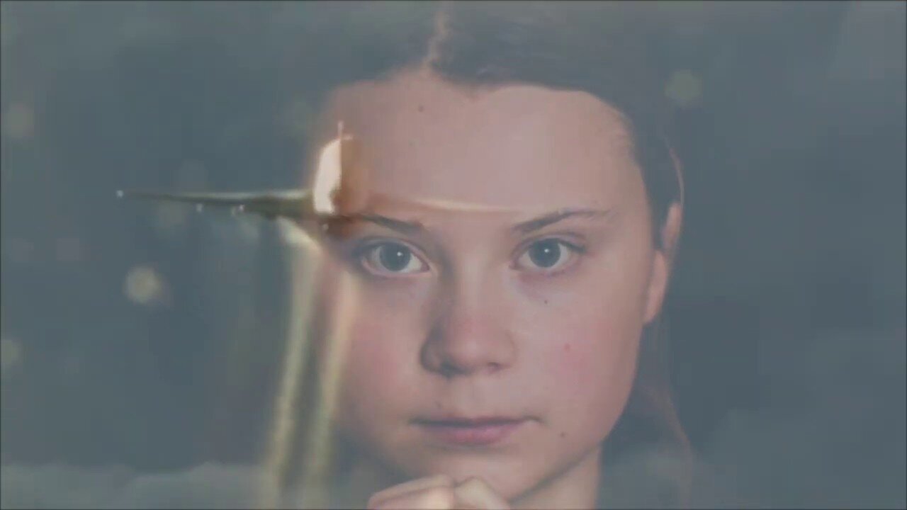 DAVOS 2023 - LE DOMANDE E RISPOSTE DI GRETA THUNBERG - UN ATTRICE