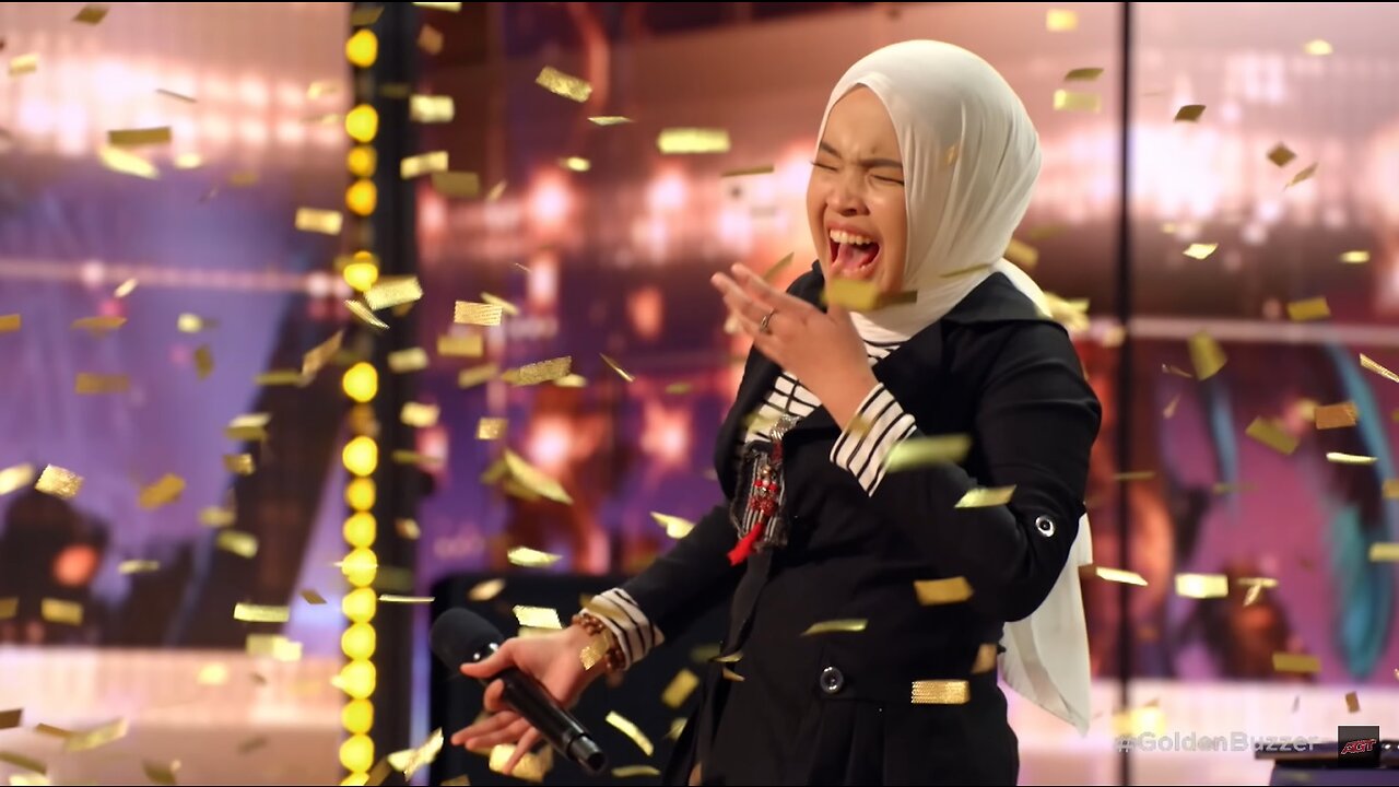 Golden Buzzer: Putri Ariani receives the GOLDEN BUZZER from Simon Cowell | Auditions | AGT 2023