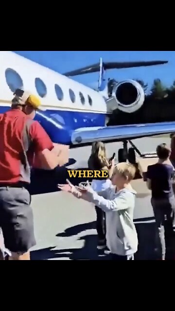 ELON MUSK DISCUSS DELIVERING STARLINK INTERNET🛜💻📳TO HURRICANE SURVIVORS🛜🛰️📴🏚️🌊💫