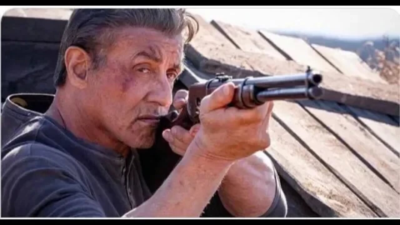 NOVO FILME DO RAMBO DEIXA FOLHA DE SÃO PAULO REVOLTADA. UI! DELICADA!