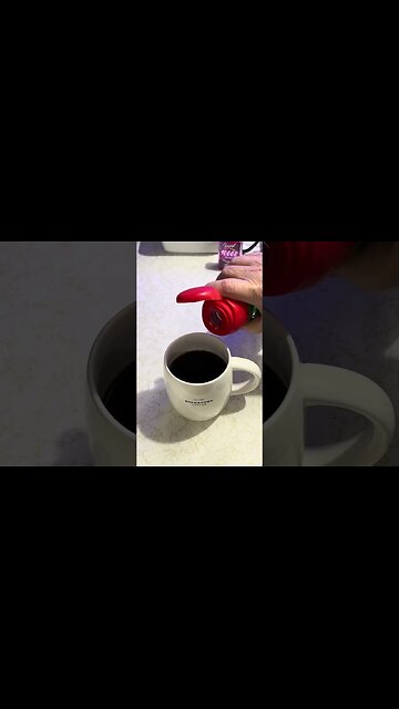 Jazz up your morning coffee with the ELEMENTI Milk Frother!