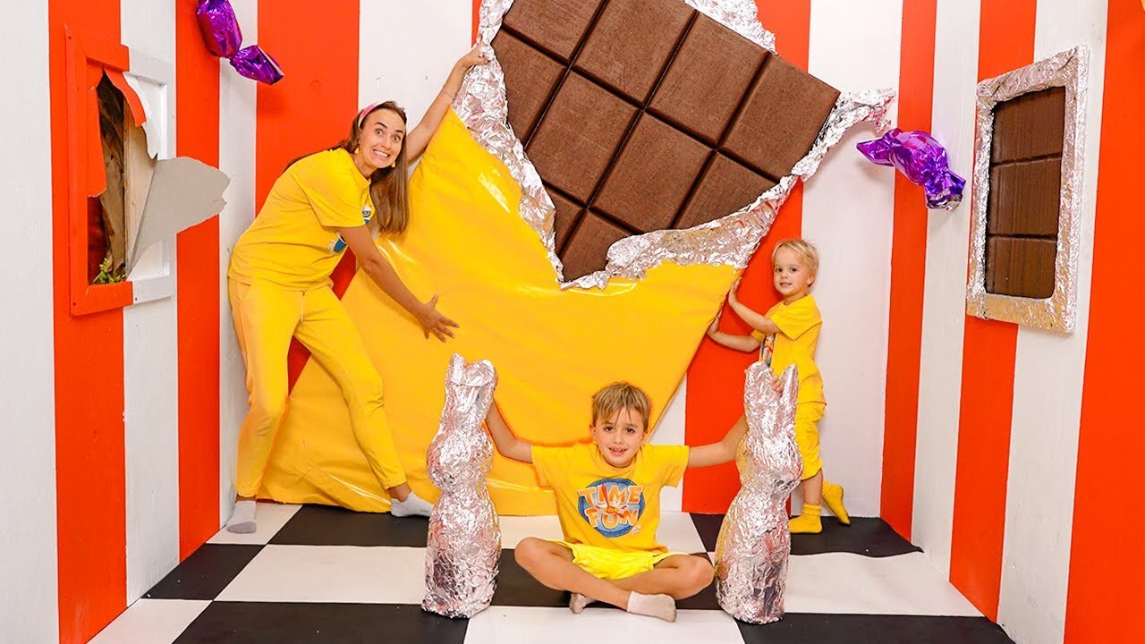 Chris And Mom Escape Challenges For Kids