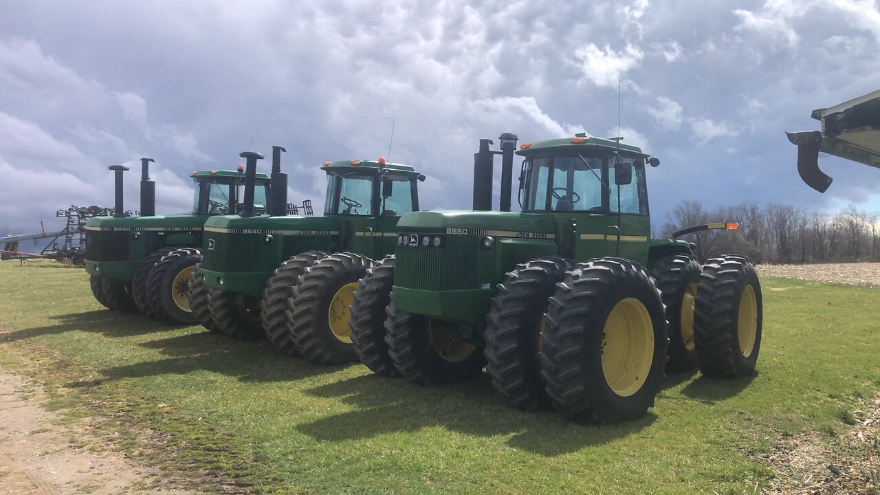 John Deere 4 wheel drive tractor