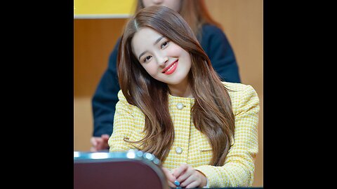 Nancy momoland Chinese very beautiful girl 😍