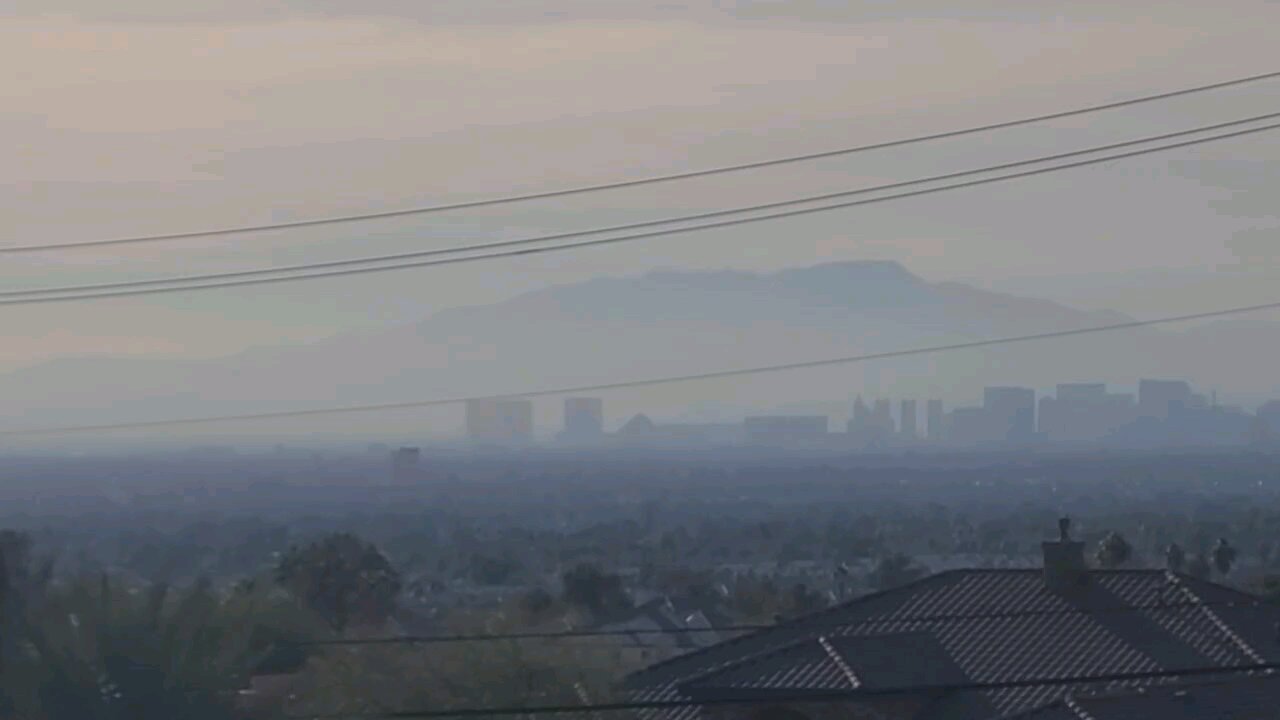 Did you see the super smoggy skies over Las Vegas today? Check this out! 12.13.2024 #follow #travel