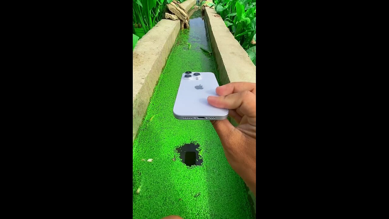 amazing iPhone water proof