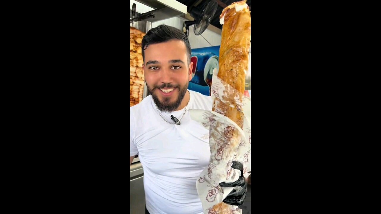 The longest shawarma sandwich in the world