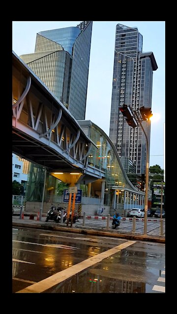 THREE TRAIN STATIONS WITH DIFFERENT ROUTES #SHORTS #BANGKOK,THAILAND