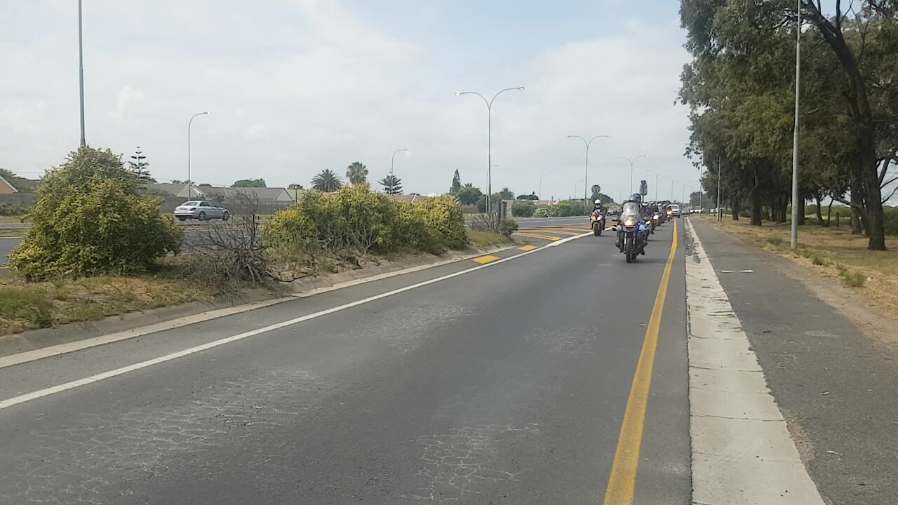 SOUTH AFRICA - Cape Town - 37th Annual Cape Town Toy Run (Video) (MZq)