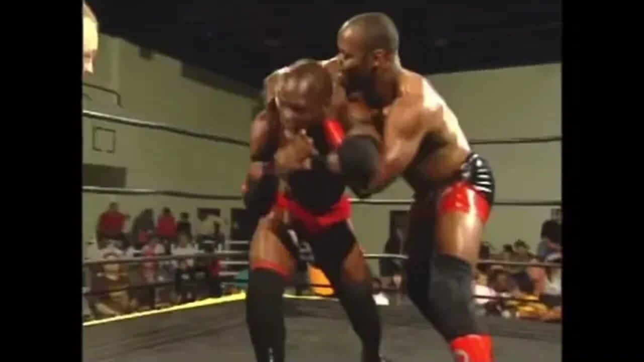 CWA Pro Wresting: Elix Skipper vs. Xavier Night
