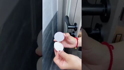 door gadgets