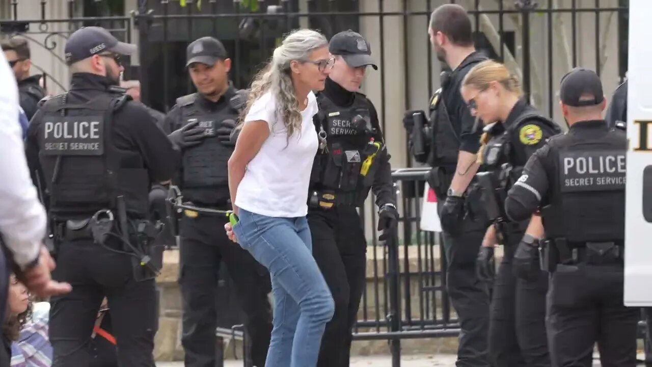 Gaza Protests blockade the White House