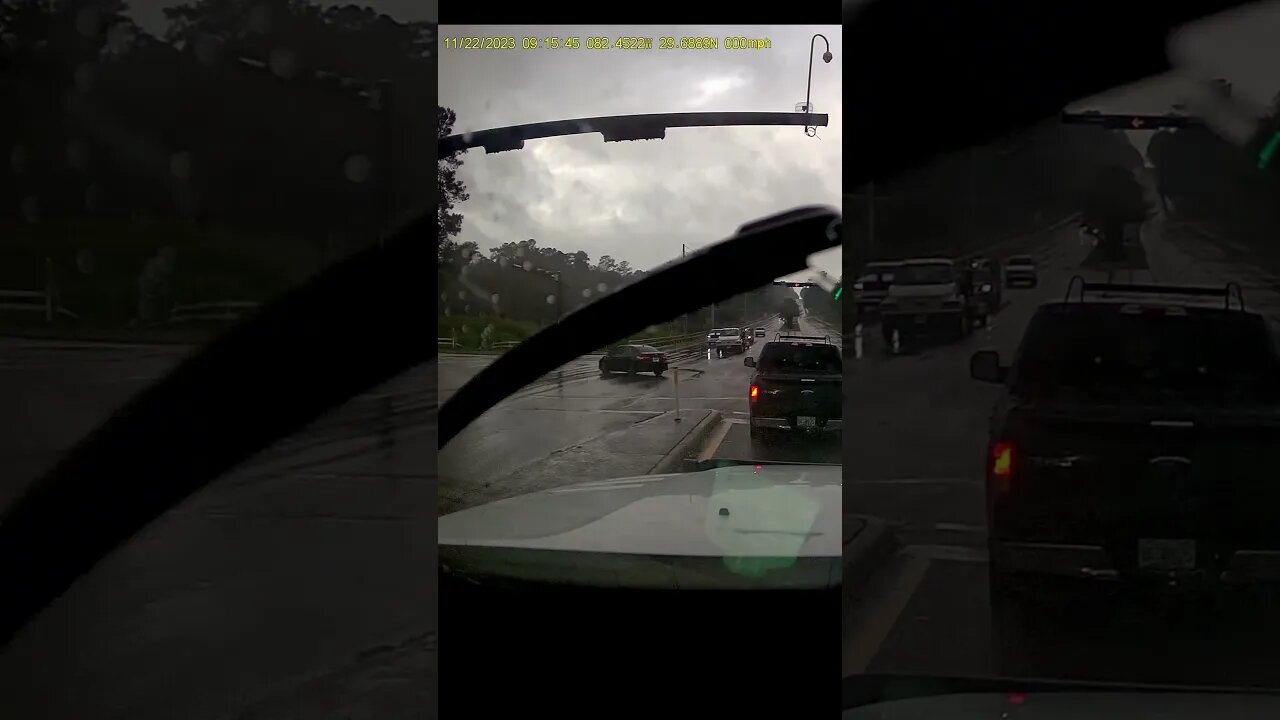 Bad Driver Almost Causes A 3 Car T-bone Car Crash #automobile #viral #shorts #2023 #car #rain