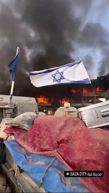 Israeli troops burned Mahdia Al-Shawa School in Beit Hanoun destroying aid supplies displacin people