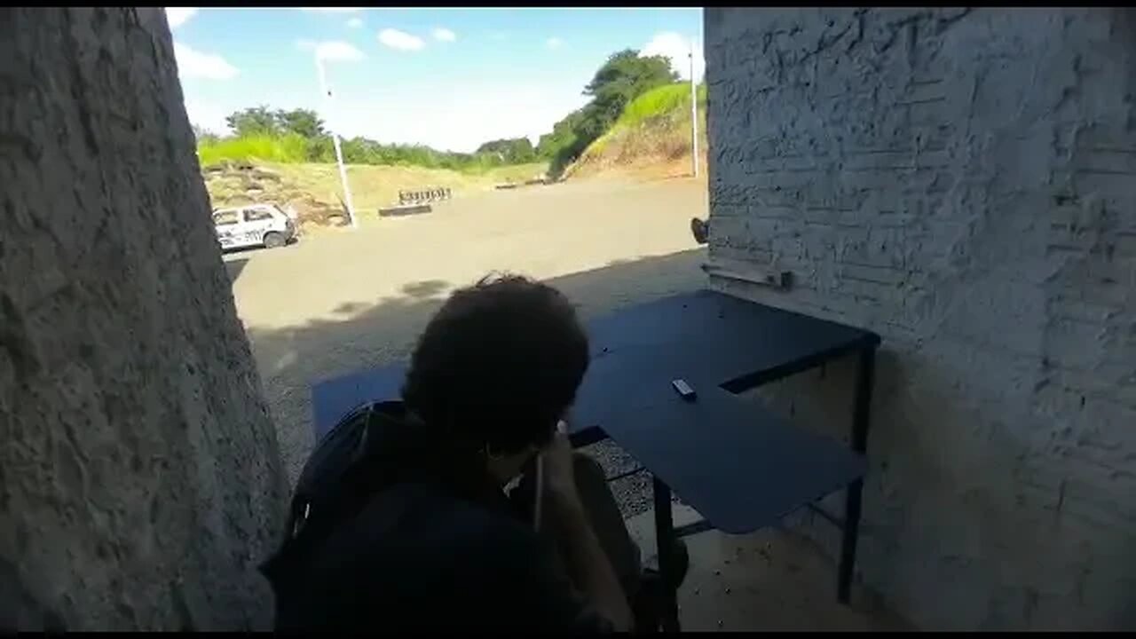 Minha primeira competição tive que competir na categoria luneta, usando um RED DOT.