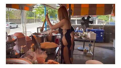 Meat HEAVEN! The Most Popular & Beautiful Hot Pot Owner in Bangkok - Thailand Street Food