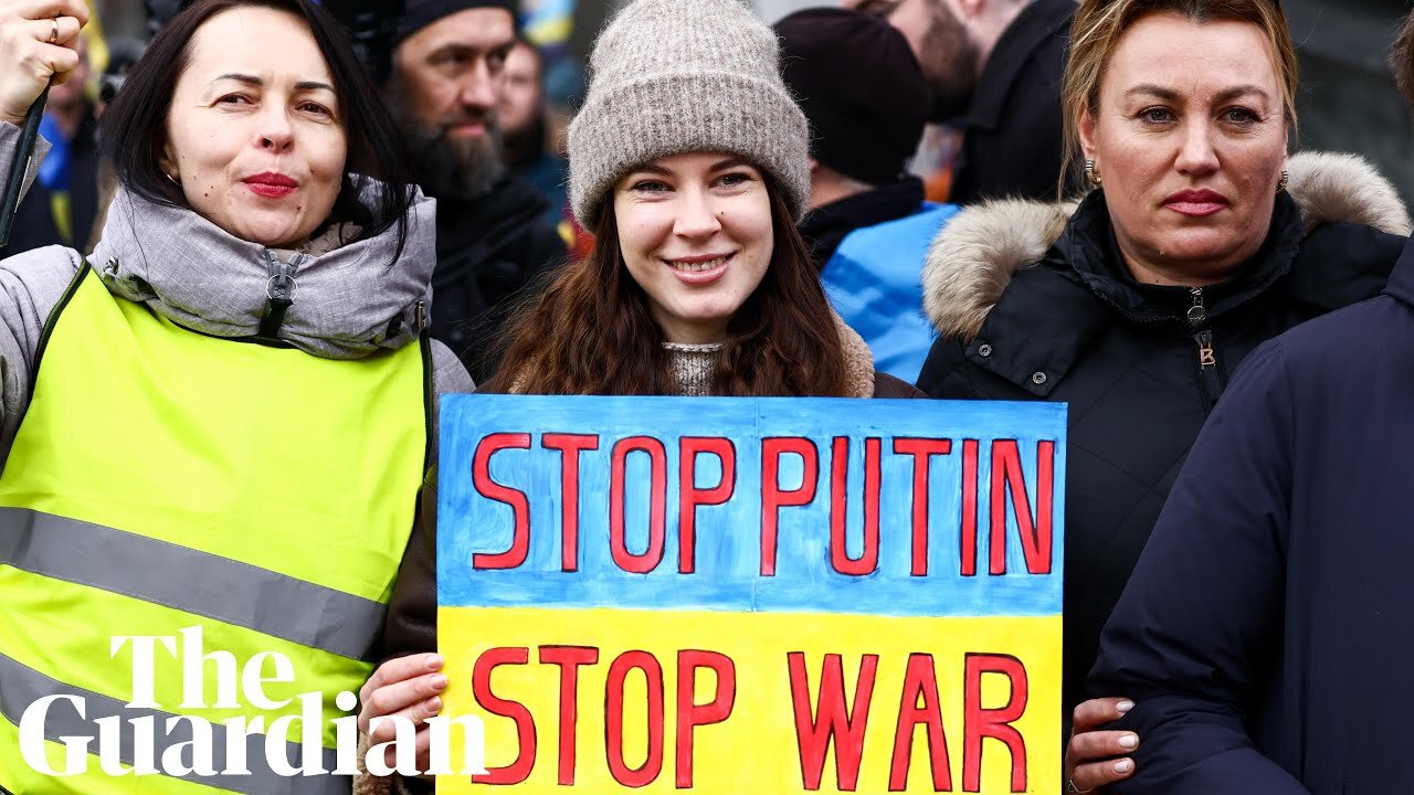 Protesters across Europe demonstrate against war in Ukraine🇺🇦💪