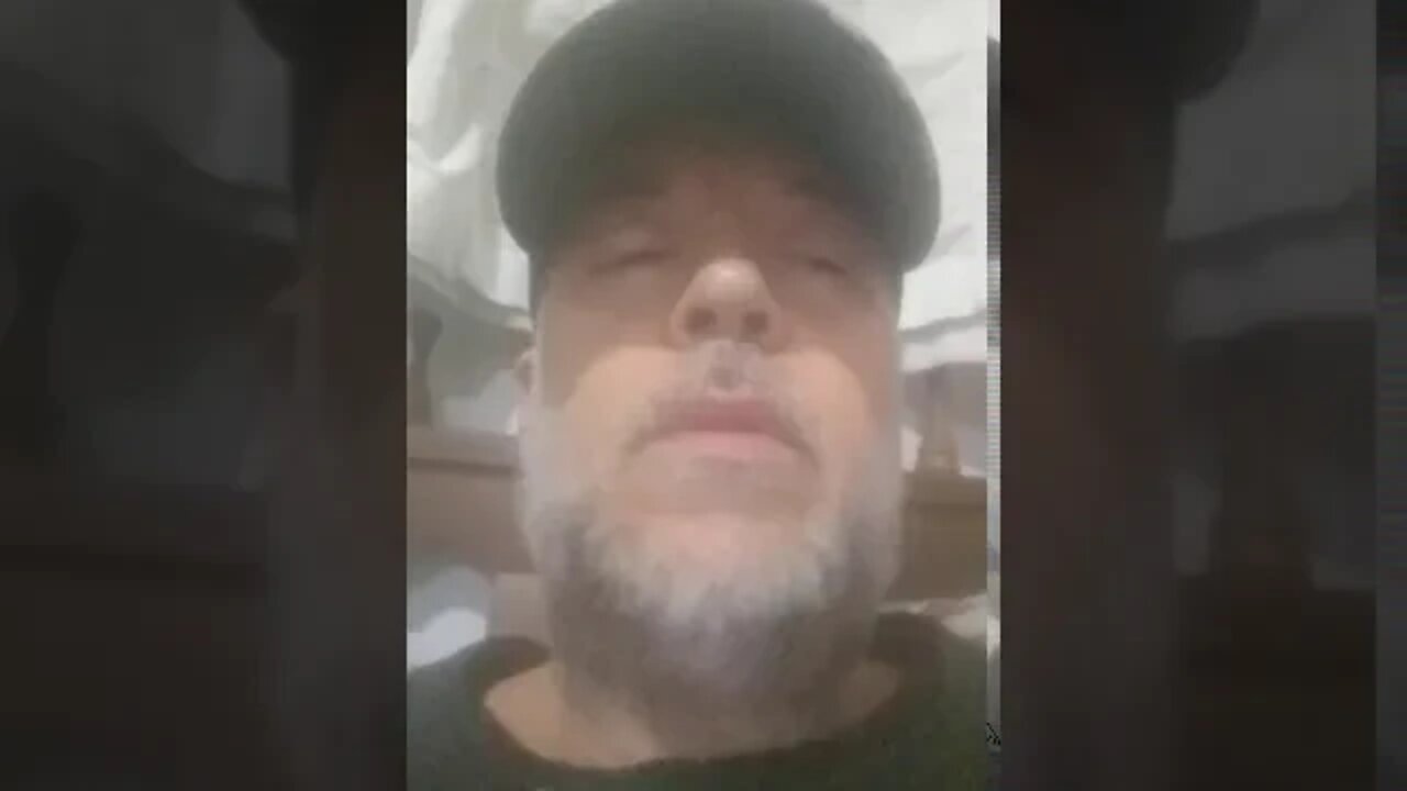 Você tem celular, ou é ele que te tem? Pandemia é isso.