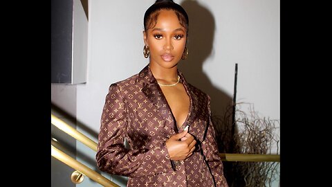 Rapper Dess Dior On Vacation Serving Looks & Body 🤩