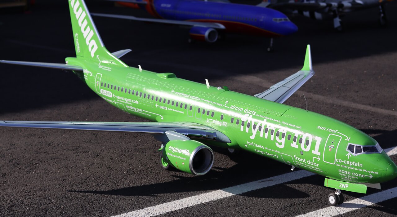 Freewing AL37 Kulula flying 101