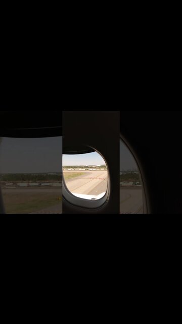 plane landing in Raleigh NC