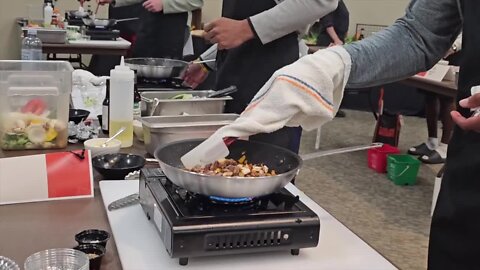 Browns rookies learn cooking skills from Baldwin Wallace University