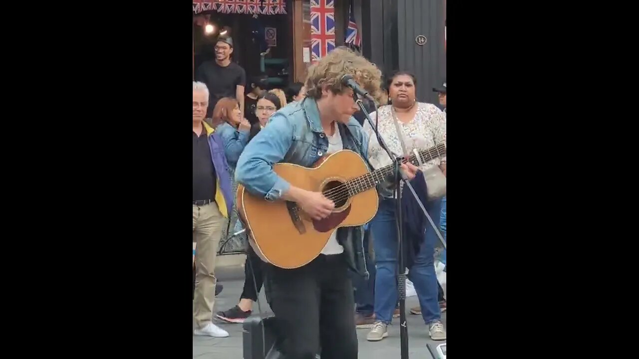 Andrew Duncan Busking in Leicester Square #busker