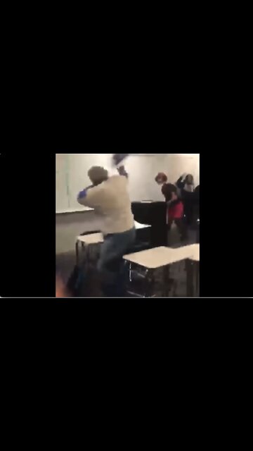 Teacher and Students in Dallas Get into Chair Throwing Fight