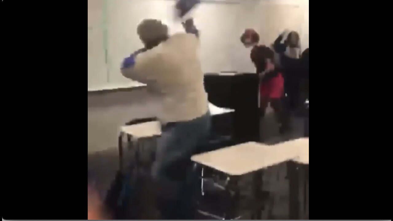 Teacher and Students in Dallas Get into Chair Throwing Fight